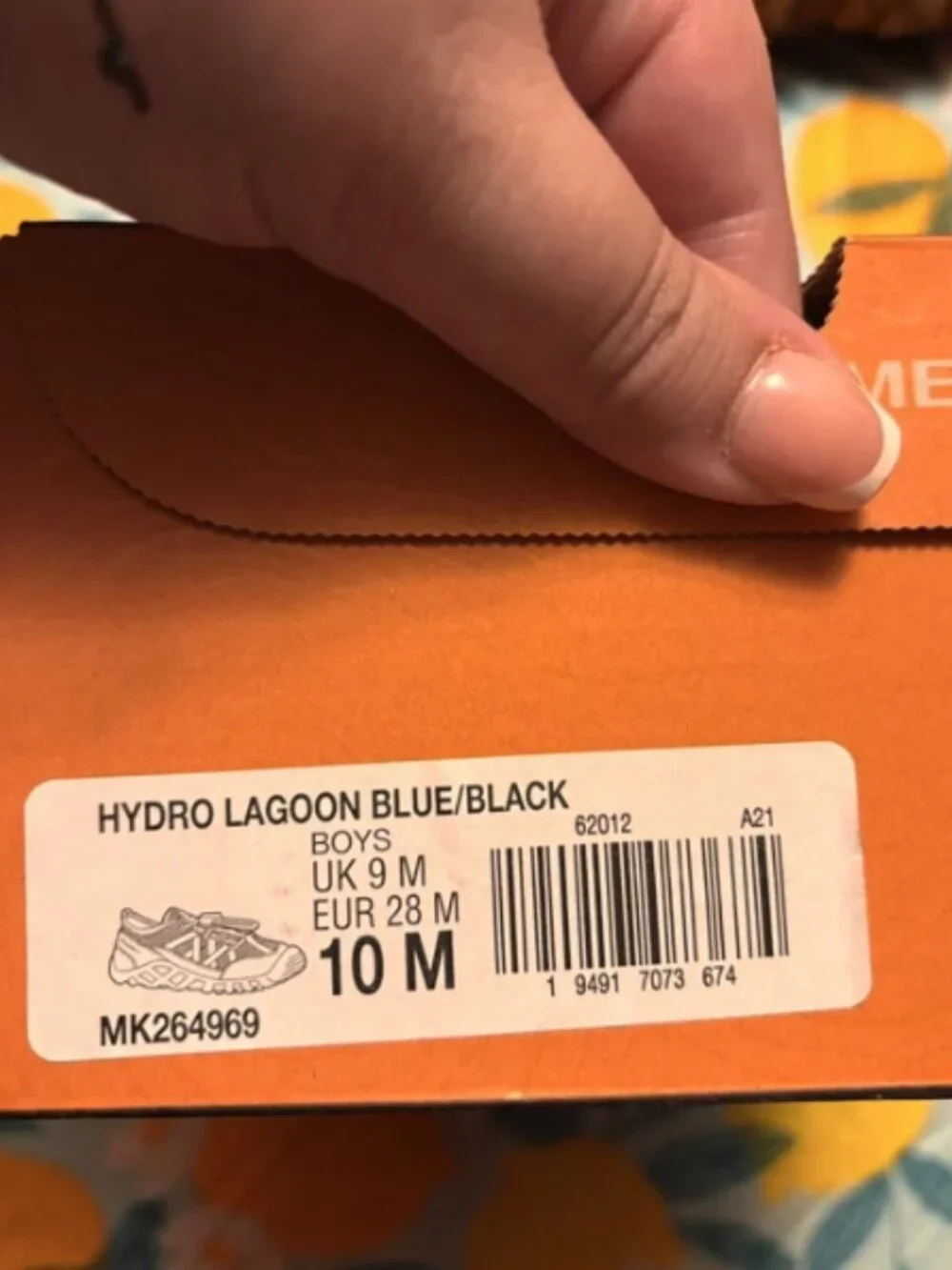 NWT KIDS MERRELL WATER SHOES